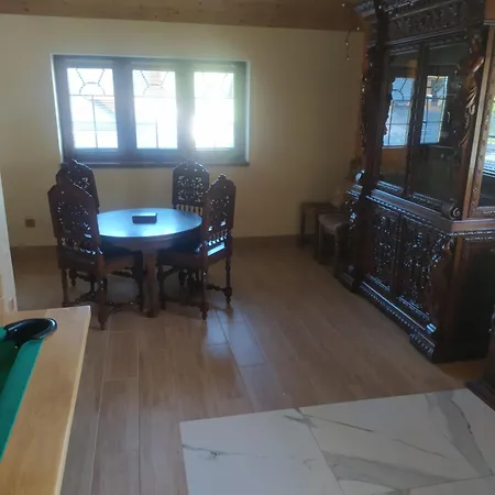 Palacowo & Bilard Homestay